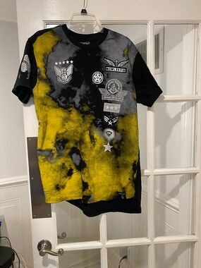 Switch size XL Tshirt good condition